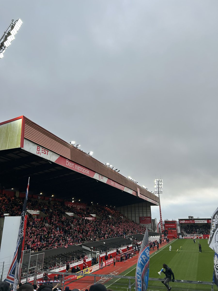 romain_1970's tweet photo. ⚽️ Stade Brestois - Paris SG
🏟️ Stade Francis-Le-Blé
🏆 Ligue 1 

#groundhopping https://t.co/T4XFR5GMsA