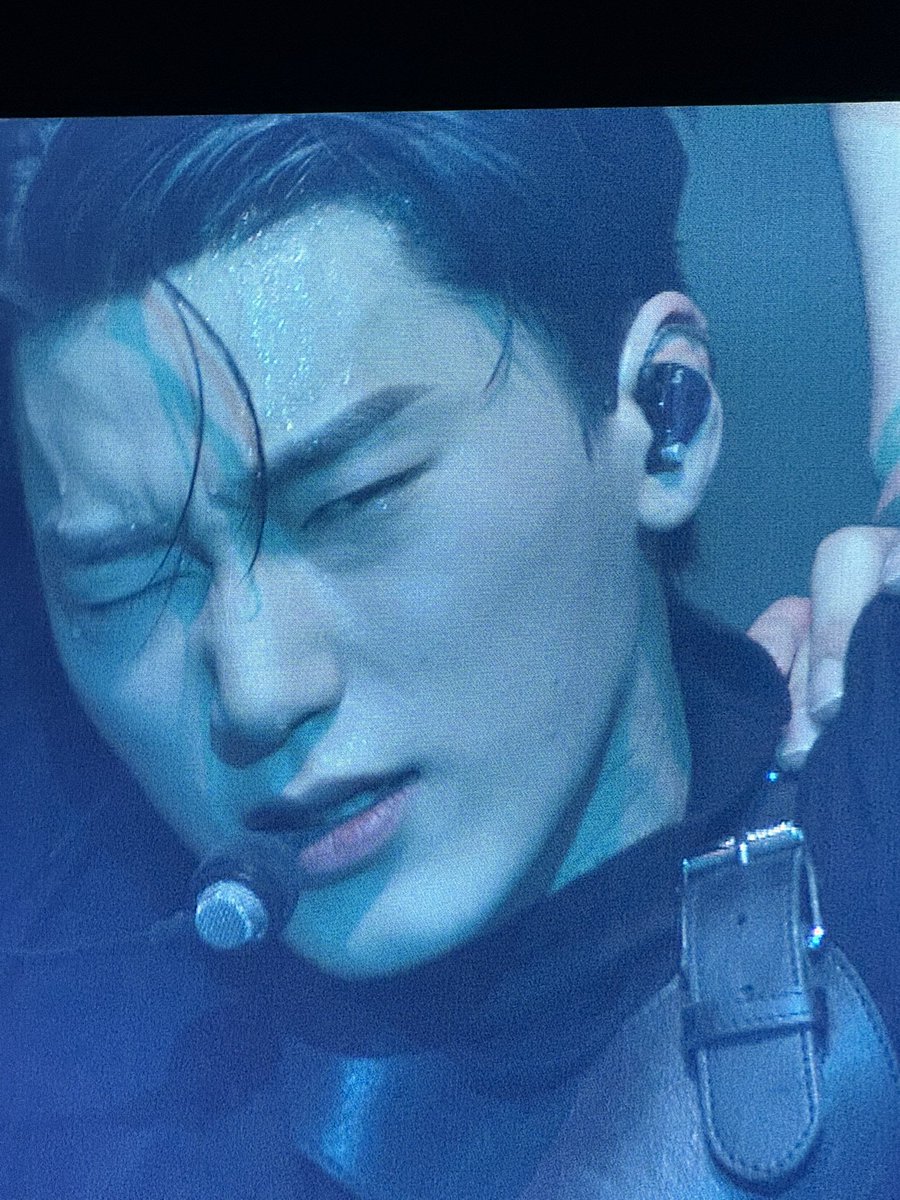 uyonglex's tweet photo. when he went in dry, raw, no prep
https://t.co/FxBIlwBOdj