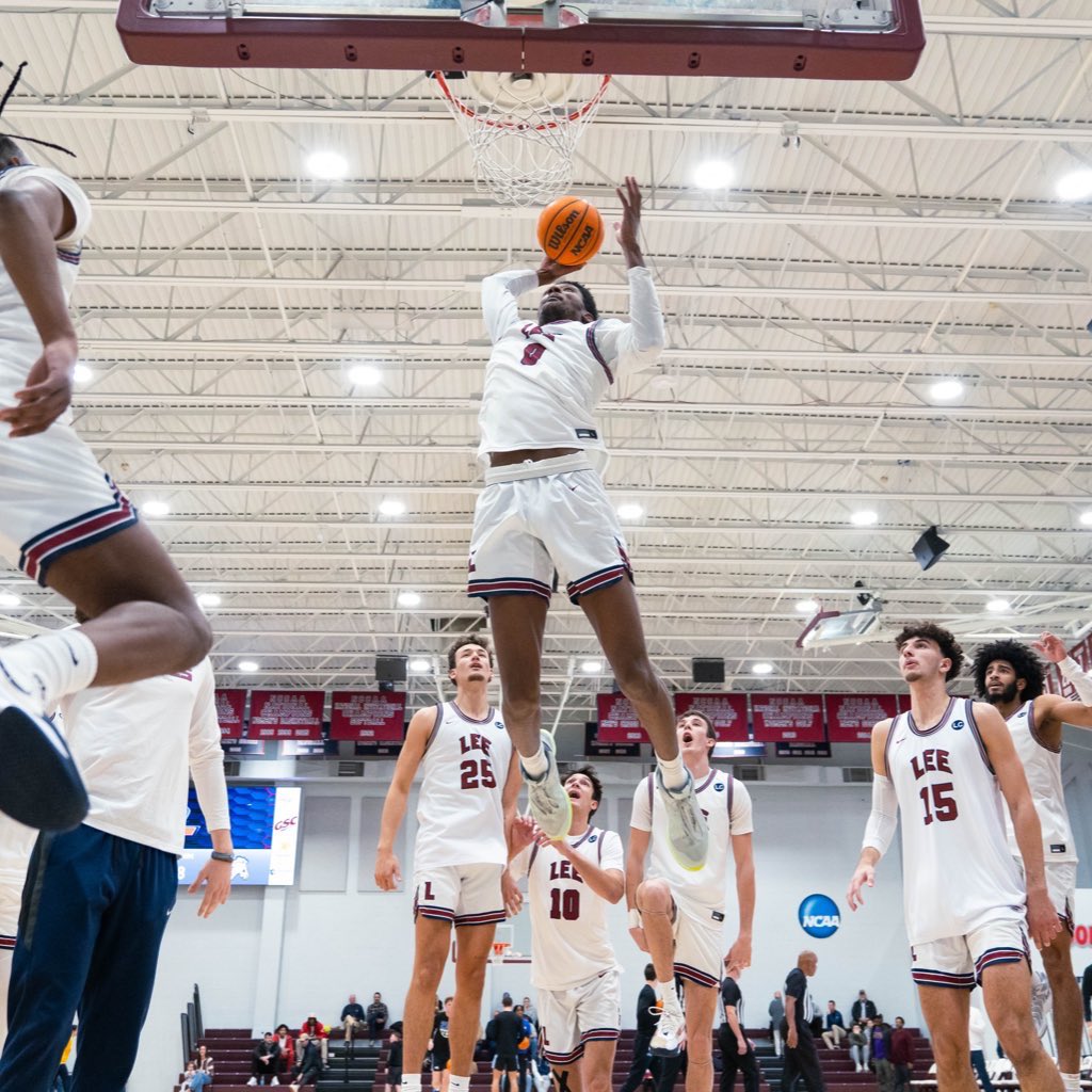 LeeUMBB's tweet image. Happy birthday to our guy, Noah Boler-Kyle! 🎉

Have yourself a day, 0! 

#FiredUp🔥