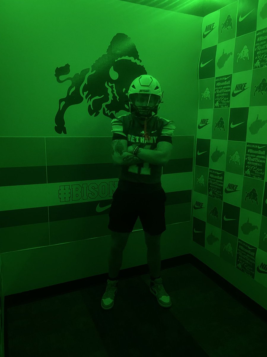 Thank you to <a href="/CoachAldridge5/">Jordan Aldridge</a> <a href="/Coach_Thayer/">Nicholas Thayer</a> <a href="/CoachRobBC/">Brandon Robinson</a> for having my out and proud to announce I have received another offer from the university of Bethany! Blessed to be able to receive such things🟢⚪️