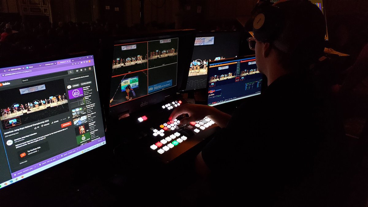 valerestudios's tweet photo. Live streaming productions made seamless. Whether it’s a webinar or a major event, we’ve got you covered. #LiveStreaming #VideoProduction https://t.co/gkrrodnCa4