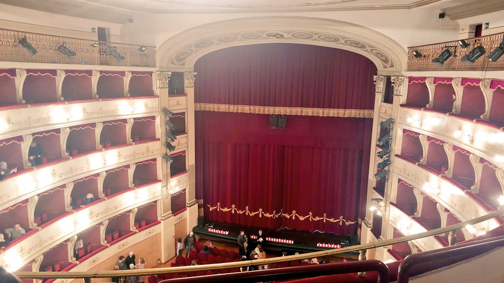 rakyhARTness's tweet photo. ..dove il cuore riposa e l'ansia scompare ❤️
#amleto² #Amleto #teatro #serataateatro #tragedia  #FilippoTimi #Shakespeare https://t.co/iNdIBSWgna