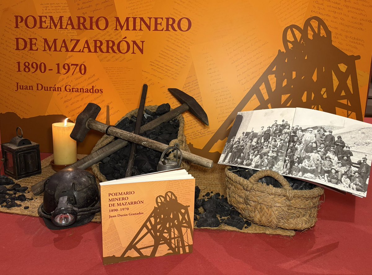 MonicaPelluz's tweet photo. Qué orgullo ver que algo en lo que te has esforzado tanto ha quedado así de bonito. Después de corregirlo y maquetarlo, no puedo estar más contenta.
Versos de mineros ya fallecidos y de autores contemporáneos que recuperan la memoria de los que trabajaron en las minas. https://t.co/diqa2diq32