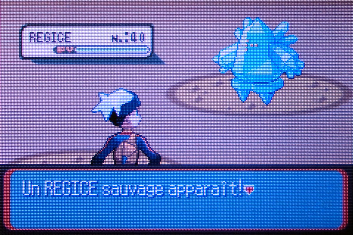 Je sais que Regi 3g rime avec rapidité, mais c'est une chasse commencée en 2010 qui vient de s'achever 😅
35 228 pour ce golem givré, il est presque plus lumineux que coloré, quel in-cro-yable sprite.
La complétion des golems appliquée au talent des régions se poursuit🎯