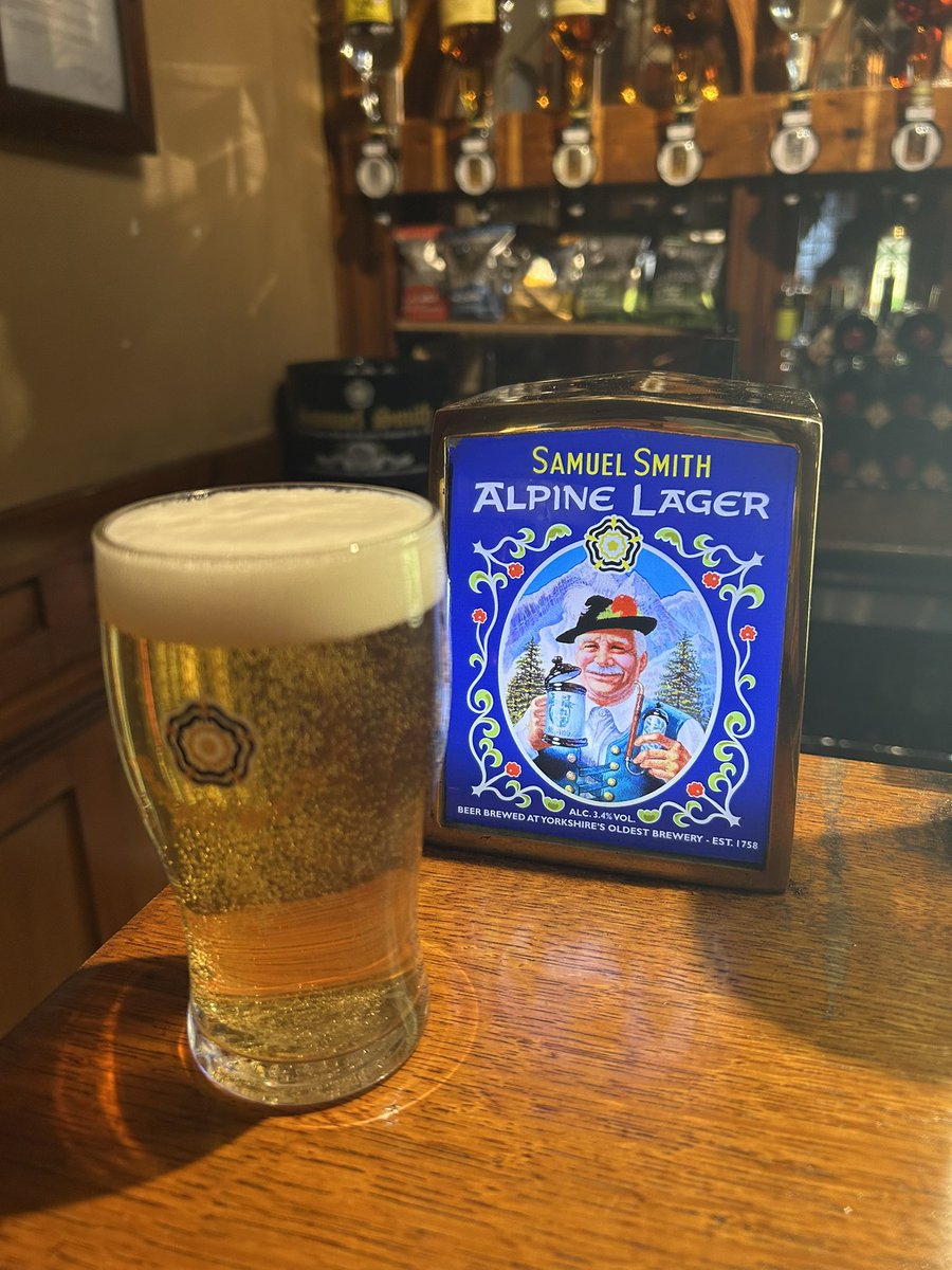 Popped into Ye Olde Swiss Cottage #pub this afternoon to have one more drink before it closes for good tonight. 🍺 Hopefully it can be saved and reopen as a pub again. #saveourpubs #pubsclosing #acv #samuelsmith #swisscottage