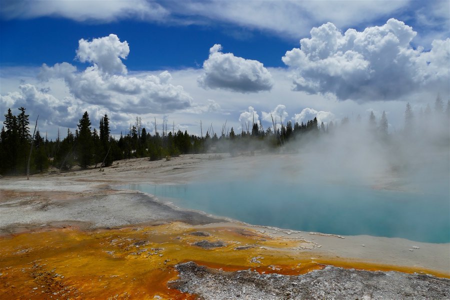 Come join us on B Lue S Ky 
<a href="/AltYelloNatPark/">AltYellowstoneNatPar</a>.org