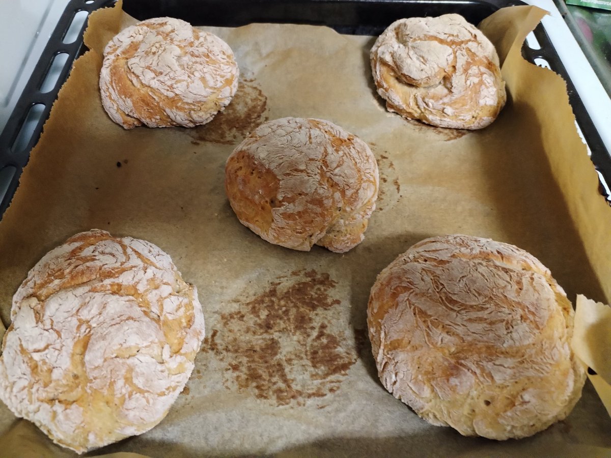 _StoryCorner_'s tweet photo. #TellTetel #kfp #deadbites #10choureport #deadbeats
Look at these EXTRA THICC & JUICY BUNS! ๐ https://t.co/XloFJA16hS