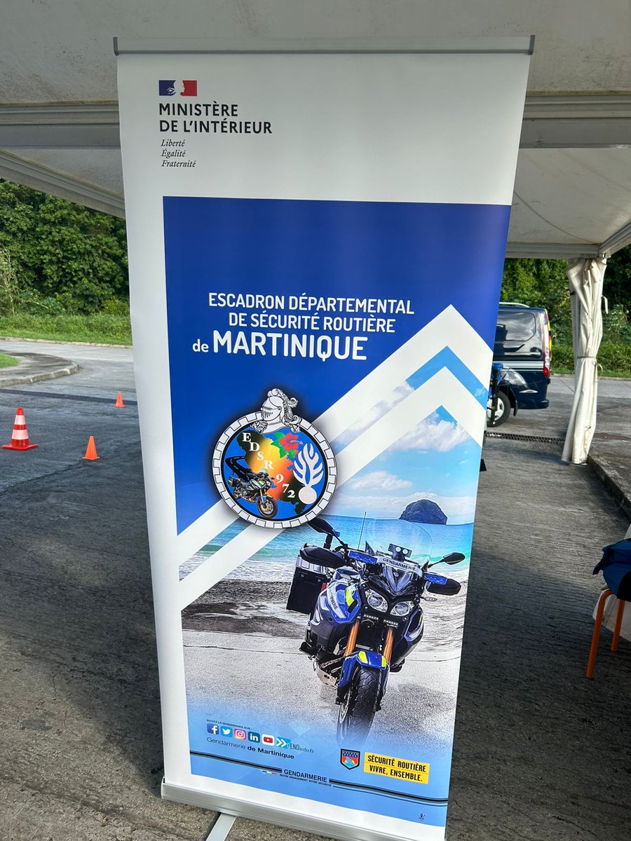 Le mercredi 29 a eu lieu la matinée de prévention sécurité routière avec l'intervention, entre autres, de la brigade motorisée, la protection civile, l'association AVAP. Une action du CVL très appréciée de nos jeunes usagers de la route.