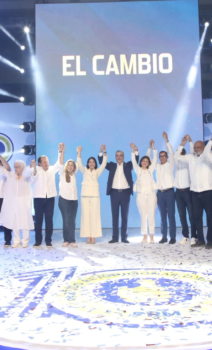 EddyOlivares14's tweet photo. Celebramos los 10 años del @PRM_Oficial ratificando, junto al compañero @luisabinader, el compromiso con el gobierno honesto, la solidaridad, la unidad y la lucha por el bienestar del pueblo dominicano. 

¡Feliz X aniversario! https://t.co/xkR9cYiiY5