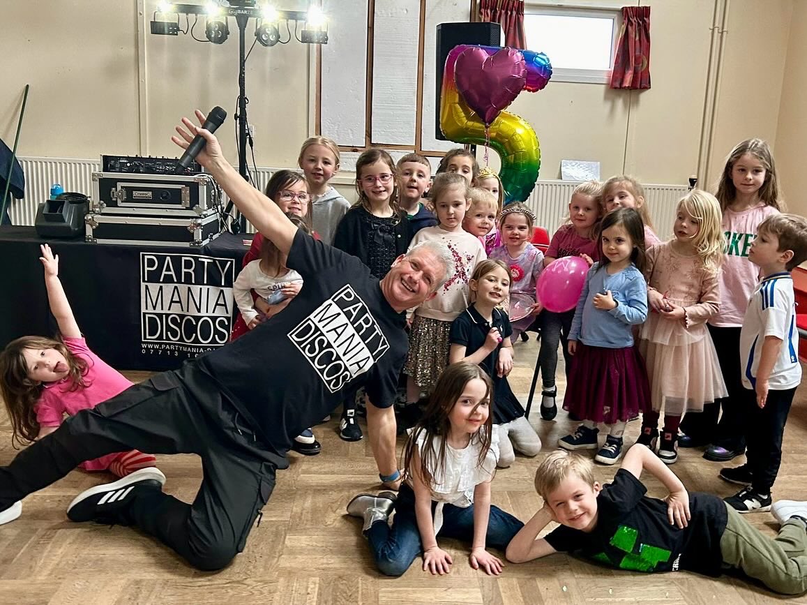 My photo bomb at Emily’s 5th birthday party! Party Mania- Sounds Like Fun! 😁