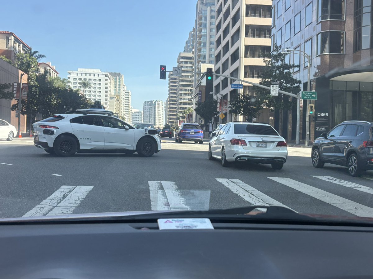 Just witnessed an autonomous Waymo car cross through one of LA’s most busy intersections in the whole city against the light.

Good thing we’re allowing these things on the freeways now, no safety concerns to see here!