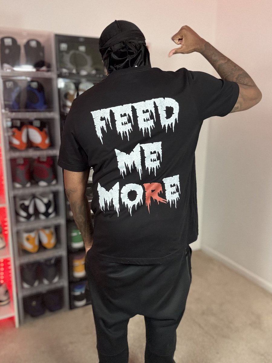 RossIsClutch's tweet photo. I just want to say I wish @Ryback was in the Royal Rumble this year that way I could have seen my favorite wrestler toss 29 other competitors over the top rope and finish his story at Wrestlemania 41…Thank you @DubtheG for giving me such an AWESOME T-Shirt https://t.co/j165aj4a7d