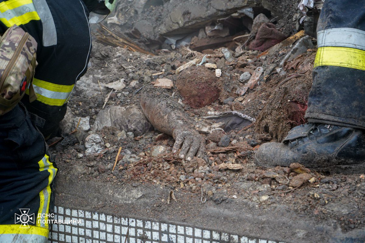 BohuslavskaKate's tweet photo. The death toll in Poltava has risen to 9 after tonight's Russian missile strike on an apartment building in the city. 

17 others got injured, including 4 children.

Search and rescue efforts continue. https://t.co/TBq7ls3Emd
