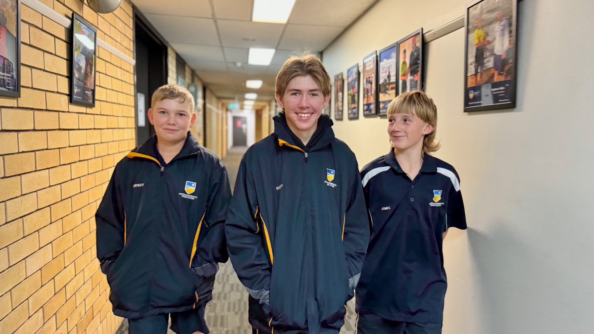 Apprenticeship secured ✅ Lindsay is now a carpenter’s apprentice with John from JJ Contractors! He’s the youngest of 3 siblings from The Industry School and chose to follow his brother's path. Both are thrilled with the choice. 🎉👏 Amazing achievement, Lindsay! 🙌 #apprentice