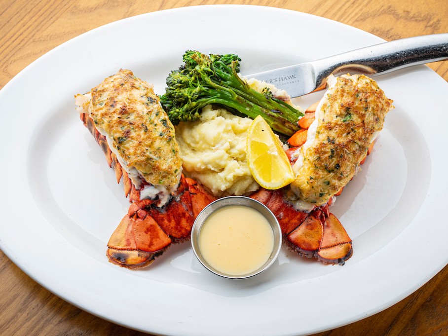 Who wants their Valentine's Day to look like this 😍 💕 We're celebrating Valentine's with Surf &amp; Turf and Blue Crab Stuffed Lobster Tail specials February 13–16: bit.ly/4hX9o3z