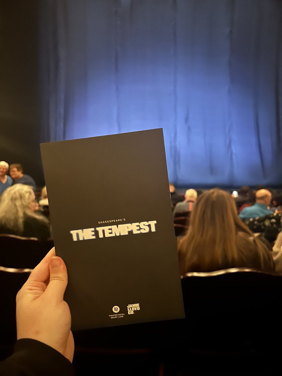 𝔐𝔦𝔰𝔱𝔶 𝔉𝔶𝔢 🦇🖤 tweet media