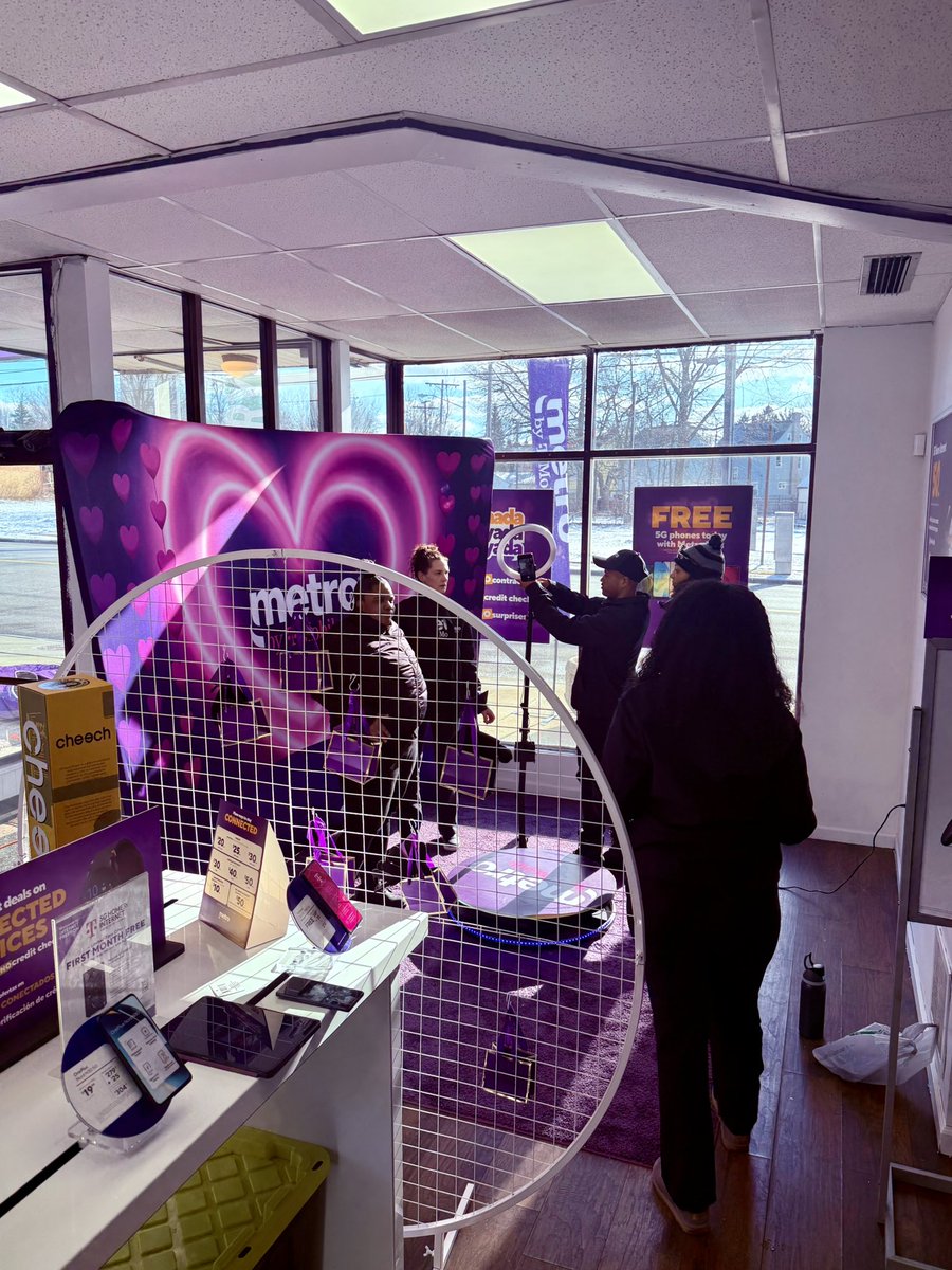 Sara Maria (@saramaria247) on Twitter photo We are getting Valentine’s ready at Metro on Noble Road, Cleveland! 💌💘 Stop out to grab a special prize and the best deals in wireless! <a href="/WinstonAwadzi/">Winston Awadzi</a> We are getting Valentine’s ready at Metro on Noble Road, Cleveland! 💌💘 Stop out to grab a special prize and the best deals in wireless! <a href="/WinstonAwadzi/">Winston Awadzi</a>