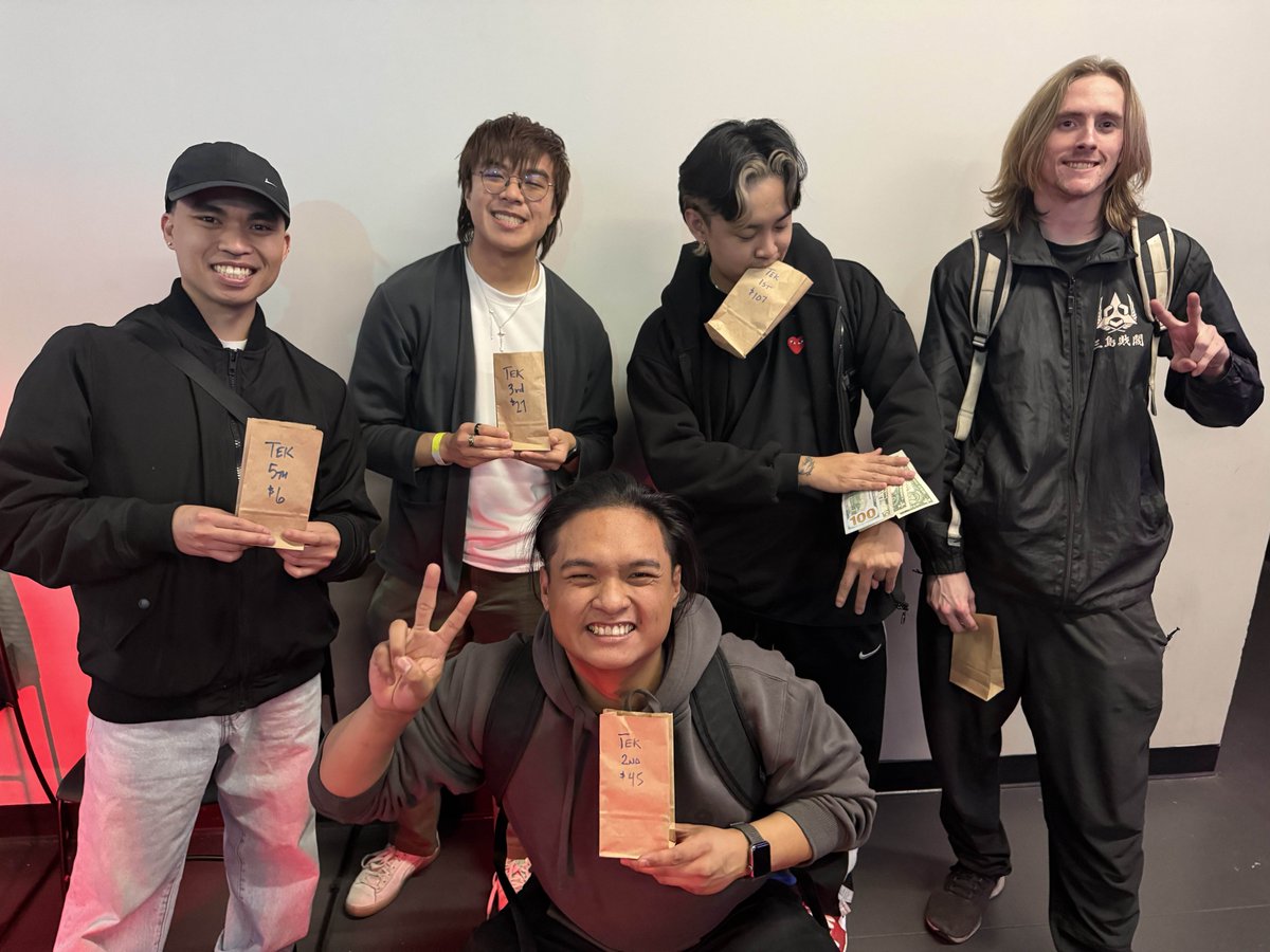 Congrats to Tone for taking this week's #SoCalColosseum #TEKKEN8 tournament!

🥇 <a href="/hidetone/">Tone</a> 
🥈 <a href="/REVYREVVREV/">UF | DB | SR | REV</a> 
🥉 <a href="/VictoryUC_/">jonny</a> 
4️⃣ <a href="/Kaplurf/">Dan</a> 
5️⃣ Billaler (he is invisible this time) / CommandaPanda