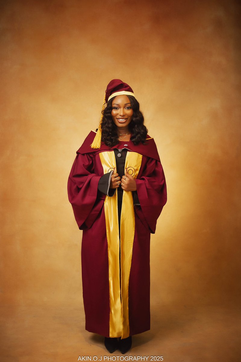 akin_oj's tweet photo. Beautiful convocation photos 💫

Photographed by me✨ https://t.co/p351pQDdJ6
