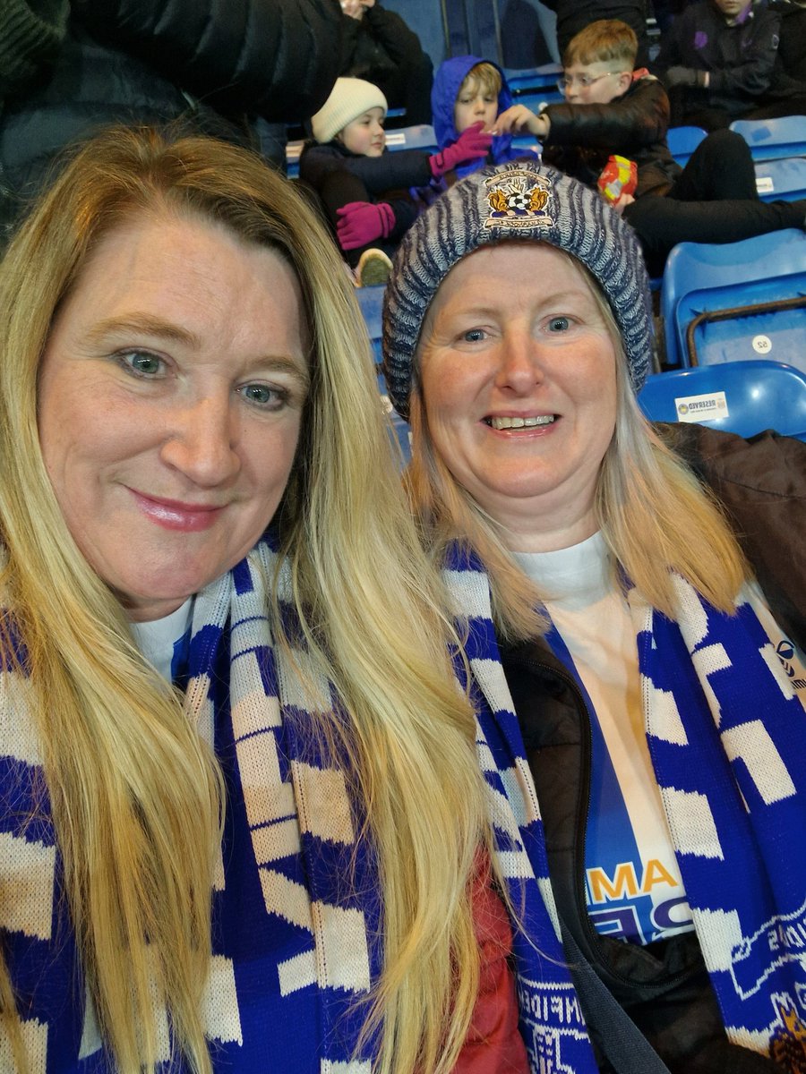 suzanne_mccall's tweet photo. Not the best game to watch. But much needed 3 points x💙🤍 @KilmarnockFC https://t.co/c25U0wuAIz