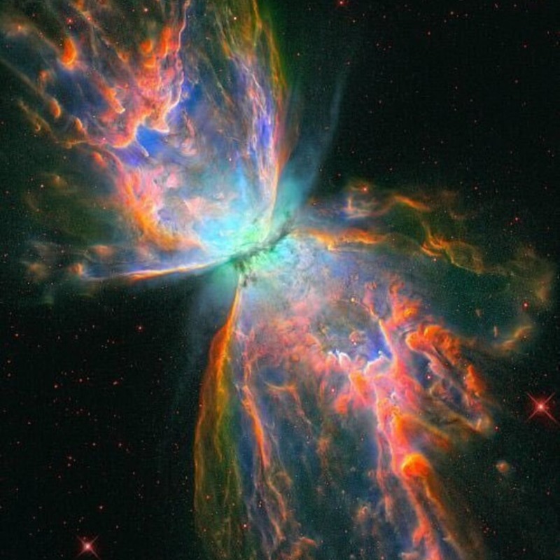 aa_ciencia's tweet photo. La NASA te regala la imagen que captó el telescopio espacial Hubble el día que naciste en alta resolución