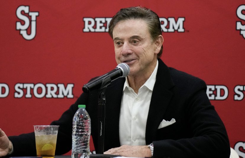 TheHoopHerald's tweet image. Rick Pitino and St John’s are now 19-3 (10-1)

On his way to taking his sixth team to an NCAA tournament 

Also made the NBA playoffs as the Head Coach of the Celtics and was the Greek League Champion in 2019 and 2020

Could very well be the Best Coach to Ever Coach the Game