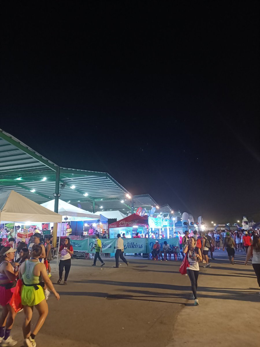 AlterMB1's tweet photo. let's start shopping ๐คฃ #run711 #altercebu https://t.co/ElfP1yYKgB
