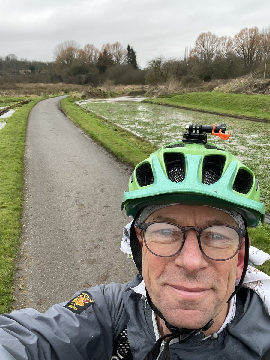 splashmaps's tweet image. Just enough time this morning to plan &amp;amp; ride a 22miler. Plan took 2 mins, #splashmaps &amp;amp; a pen. splash-maps.com/shop/south-dow… The ride 1 chilly overcast beautiful day in @VisitHampshire #Alresford  @Sustrans #route23