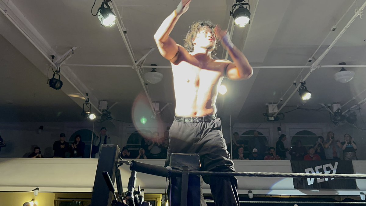 TaKaNoMeKevin's tweet photo. Triangler DTD at Washington Hall in Seattle (62/?)
#ddtpro
#defynw
#TrianglerDTD
#MAO
#MikeBailey https://t.co/nFzG7P8TRF