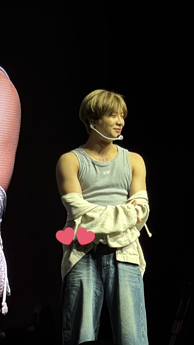 taeminlust's tweet photo. #TAEMIN_WORLD_TOUR #Ephemeral_Gaze_in_Brazil https://t.co/VpKdSewAJH