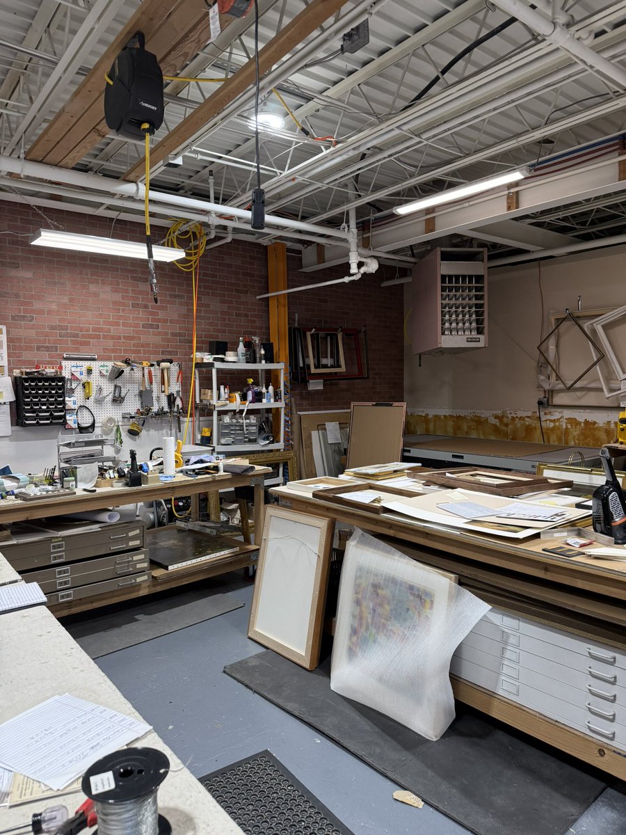 bitcoinlimit's tweet image. Art for art’s sake. #GarageArt #MakersGonnaMake