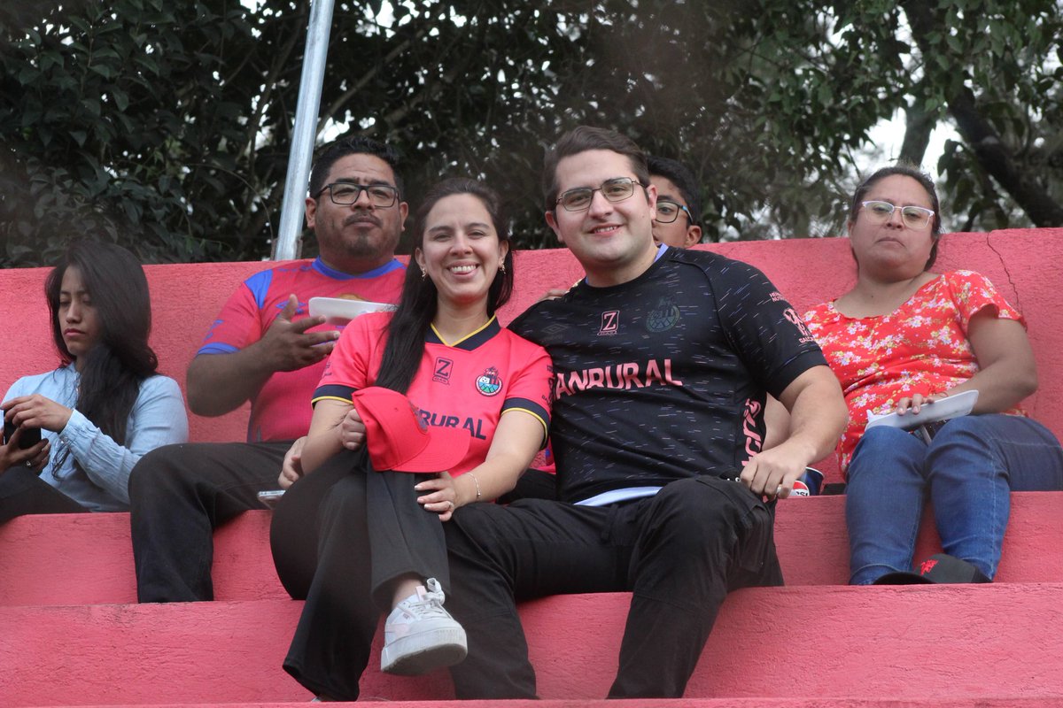 marpensatv's tweet image. EL COLOR DE MUNICIPAL VS MALACATECO 

Fotos de Marpensatv.com