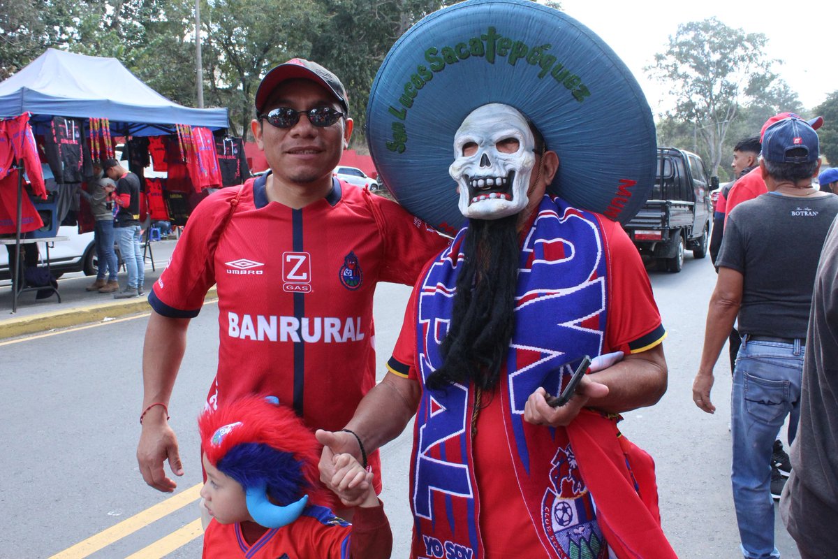 marpensatv's tweet image. EL COLOR DE MUNICIPAL VS MALACATECO 

Fotos de Marpensatv.com