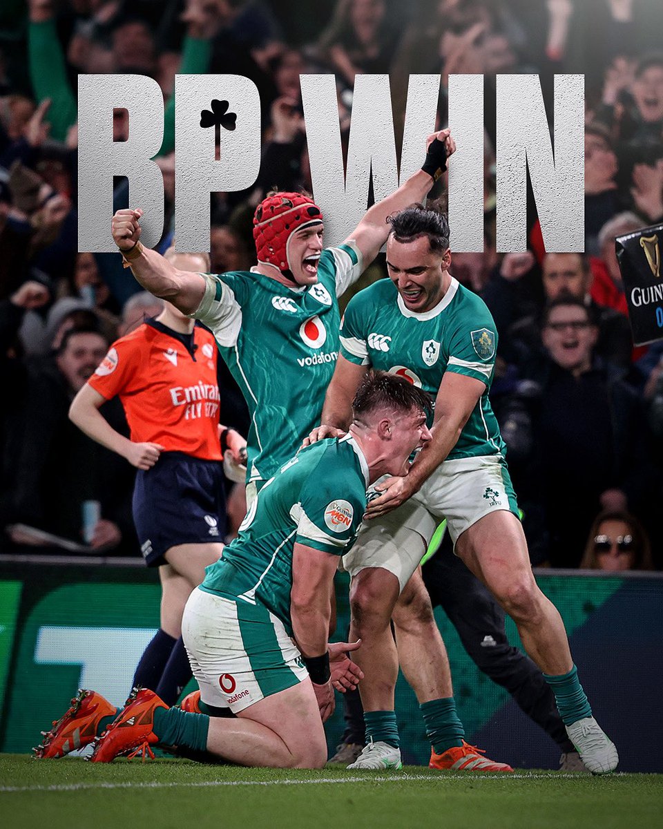 IrishRugby's tweet photo. A special feeling with you behind us! 💚

#TeamOfUs https://t.co/9JGJY0ssgm
