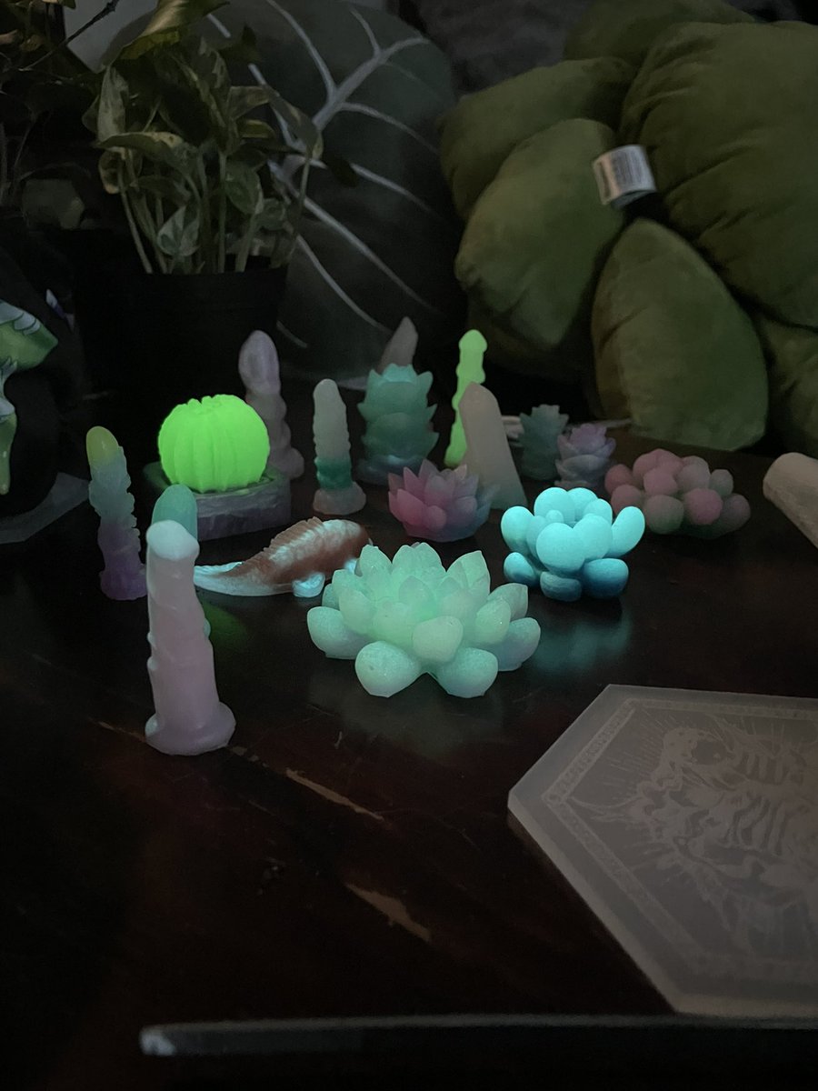 🪵NETTLE🔞 tweet media