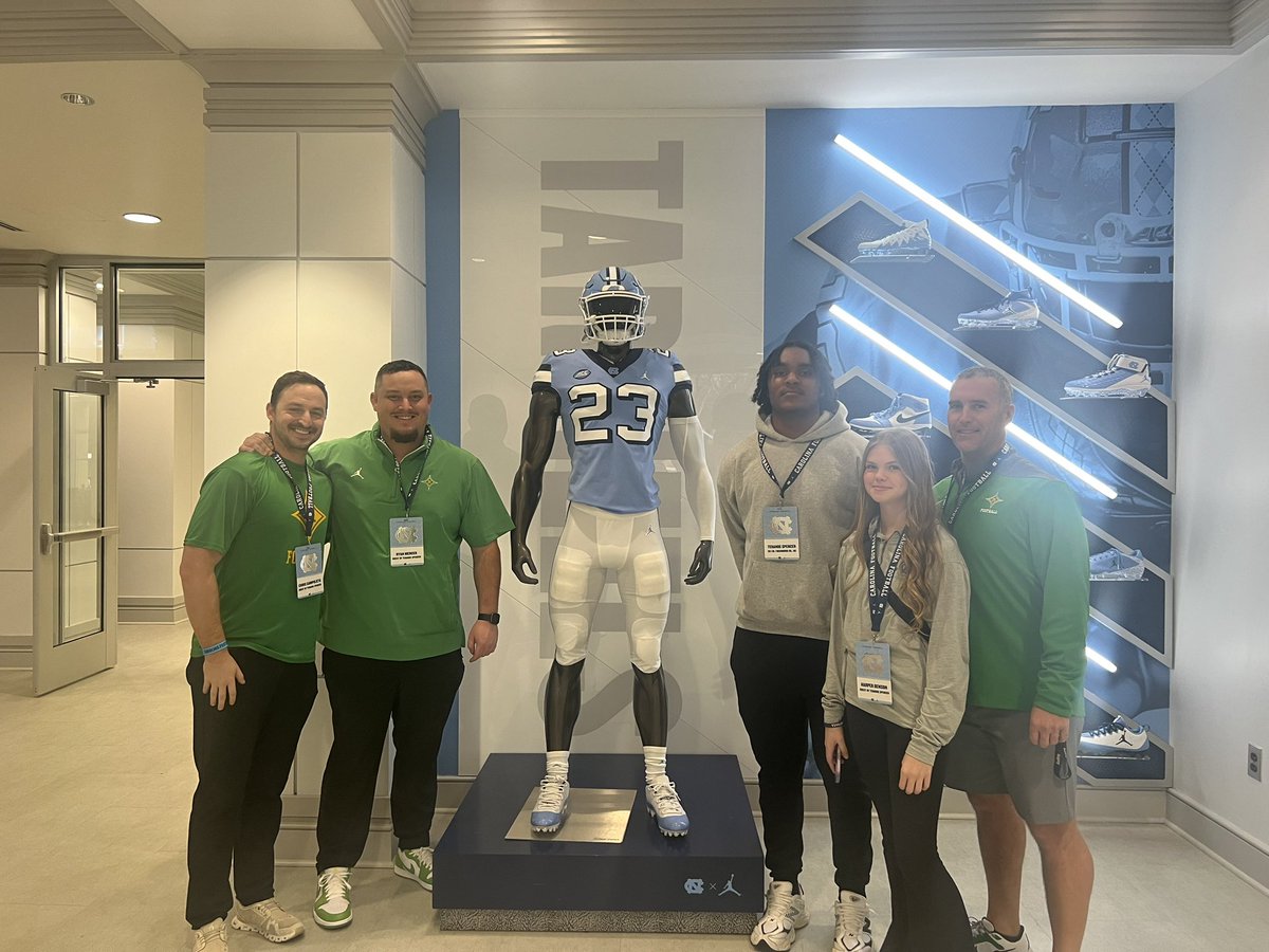 <a href="/Terandethegoat/">Terande Spencer</a> visiting <a href="/UNCFootball/">Carolina Football</a> this evening with <a href="/CoachMercer17/">Ryan Mercer</a> <a href="/bed8942/">Brad Denson</a> <a href="/Coach_Campo/">Chris Campolieta</a> 

<a href="/Belichick_B/">Bill Belichick</a> <a href="/Ballhawk__8/">Armond Hawkins JR “Mondo”</a>