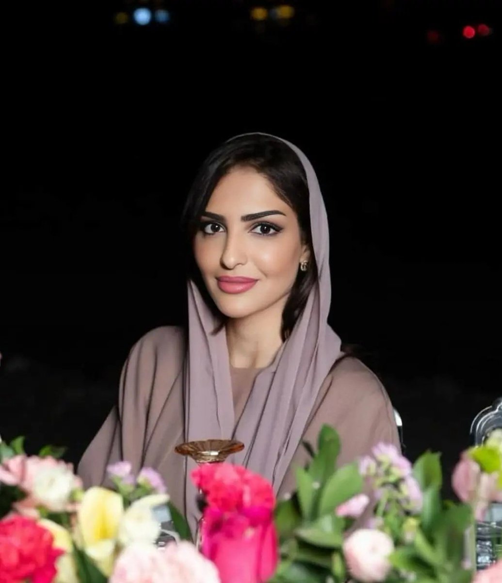 السلام عليكم
أبغى الحسابات اللي ماقد فاز بأي مسابقة في تويتر نهائي .. يكتبب كلمة ( انا )  وأمنتكم بالله لا يكتب كلمة انا إلا اللي فعلاً لم يسبق له الفوز
رتويت وتم
تابعني 
#الاتحاد_الخلود .