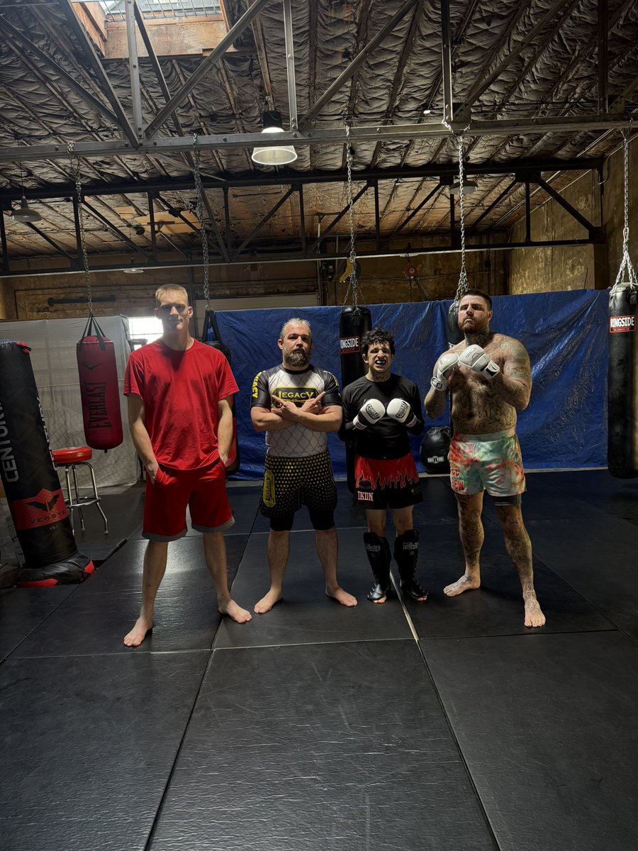 gl0geta's tweet photo. Locked tf in. 🔒

Mark your calendars only 27 more days until it’s show time. 📆

02/28 I’m back in the pit and ready to show out at @InfluFightClub @KarateCombat #KC53 #IFC8 🥋

Appreciate the support from all the projects in my corner 🤝
@circularityfi 
@First_Ledger 
@Fight4Impact 
@Victus_Capital 
#MfersFightClub