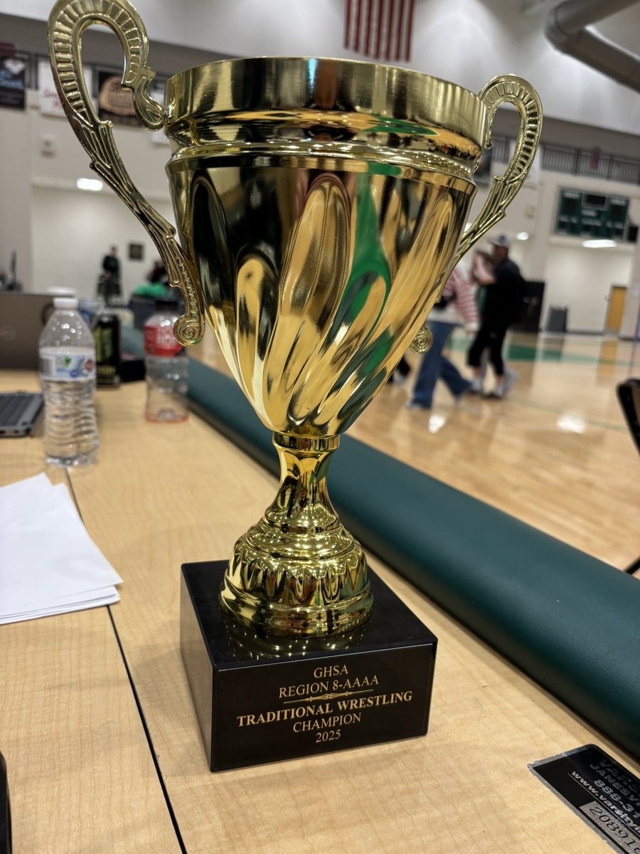 ChampYoung1's tweet photo. Congrats to @cpaynecaleb and his squad today for winning the Region 8-AAAA Traditional Tournament. On to sectionals!!! Go @EHS_Eagles @NewtonCoSports1 https://t.co/MSQrYDcFSl