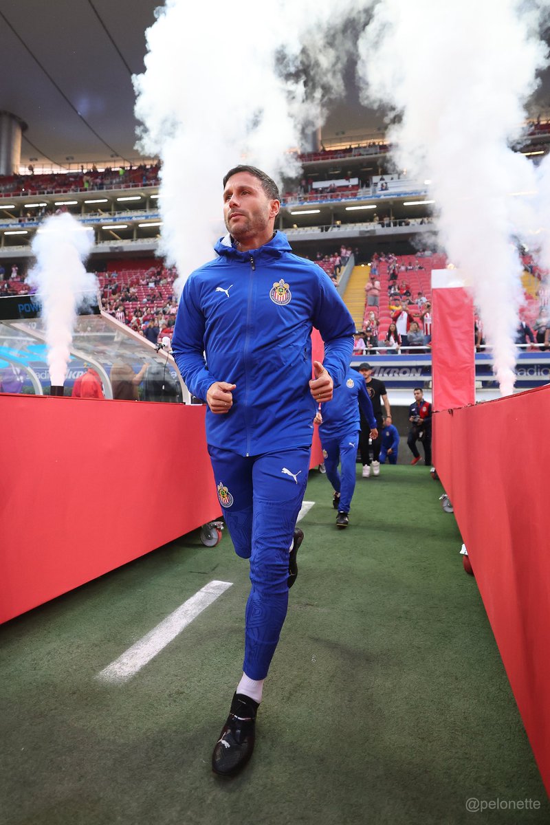 De camino al <a href="/EstadioAKRON/">Estadio AKRON</a> !! Dia de partido!! Vamos con todo rebaño <a href="/Chivas/">CHIVAS</a> !! Kick off 17h05. <a href="/LigaBBVAMX/">Liga BBVA MX</a> #UniónChivas 🐐💪🏾🔥