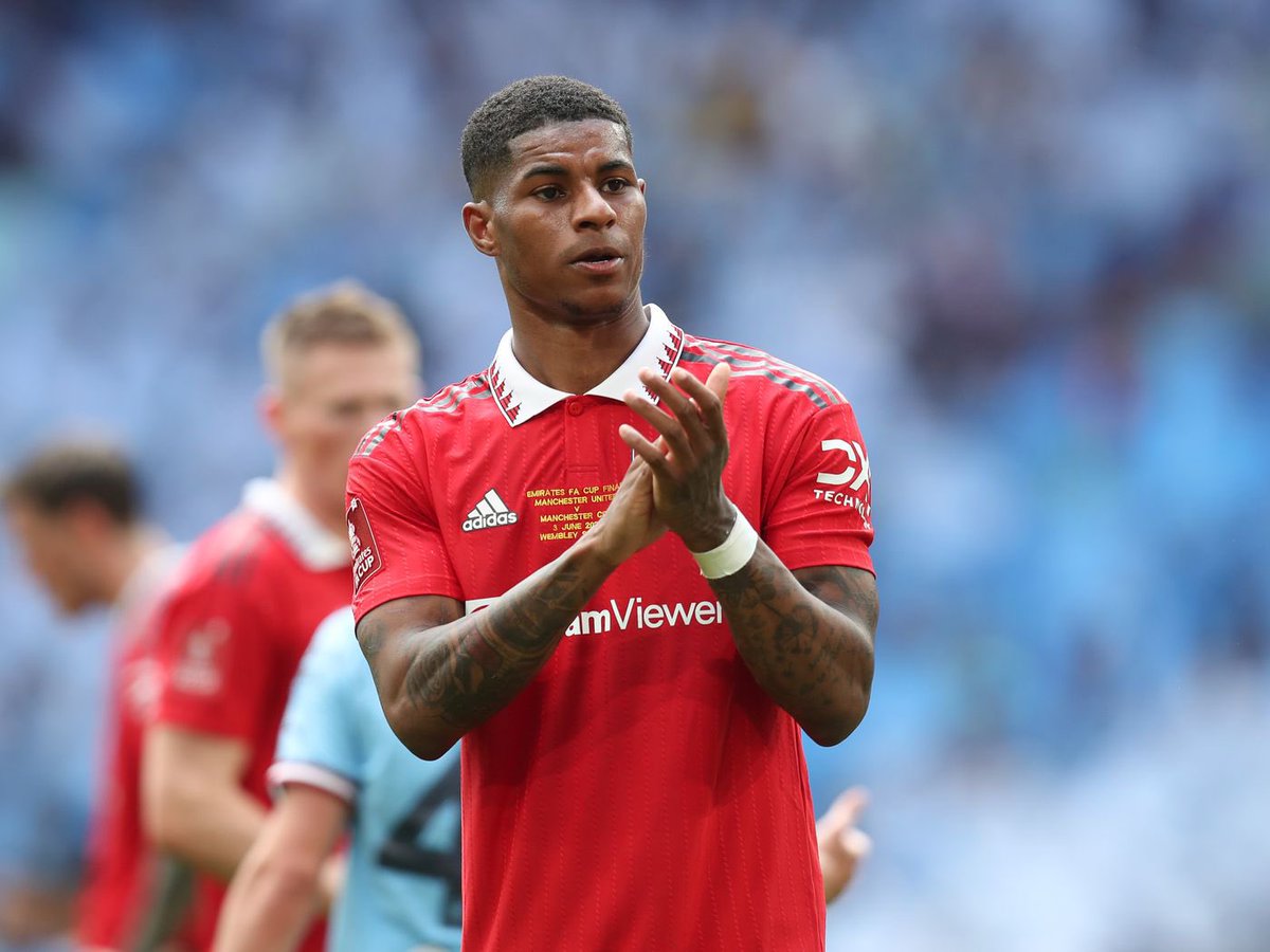 ManUnitedMedia's tweet image. Marcus Rashford, a lifelong Manchester United fan, will be playing for Aston Villa because the manager asked him to put in more effort, and he REFUSED. Let that sink in. #MUFC