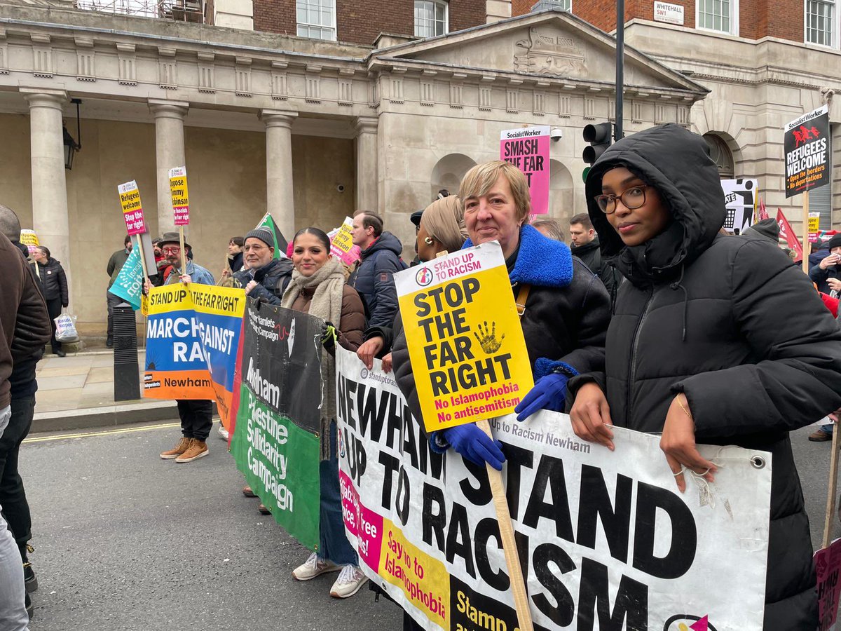 NewhamSUTR's tweet photo. Newham Stand Up to Racism marching against fascist Tommy Robinson and his supporters today!

@AntiRacismDay #StandUpToRacism @NewhamIndParty https://t.co/preJXBHFPk