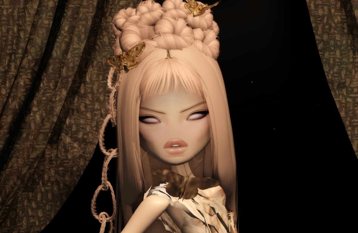 StasRBX's tweet image. 𝐀𝐭𝐫𝐨𝐜𝐢𝐭𝐲 - Celline Fall/Winter 2025
-
Thank you so much, Dani, for the incredible honor of opening your show! It was truly a privilege to grace the Celline runway once again after so long.