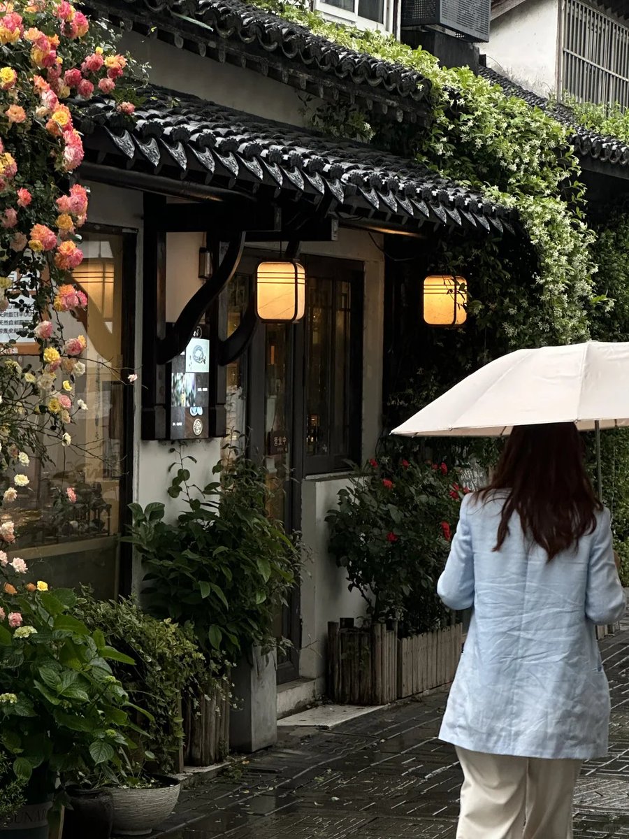 xiaoxiaohuahua2's tweet photo. Enjoying the slow and steady days and genuine people #SlowLife #GenuineConnections #SavorTheMoment #LifePace #AuthenticLiving #大美中国 #Cixi #heal #Live #grow #happy #Records #Daily #time #AllinCeltics #RickCarlisle #TheValley https://t.co/4rcZ9AX5Wn