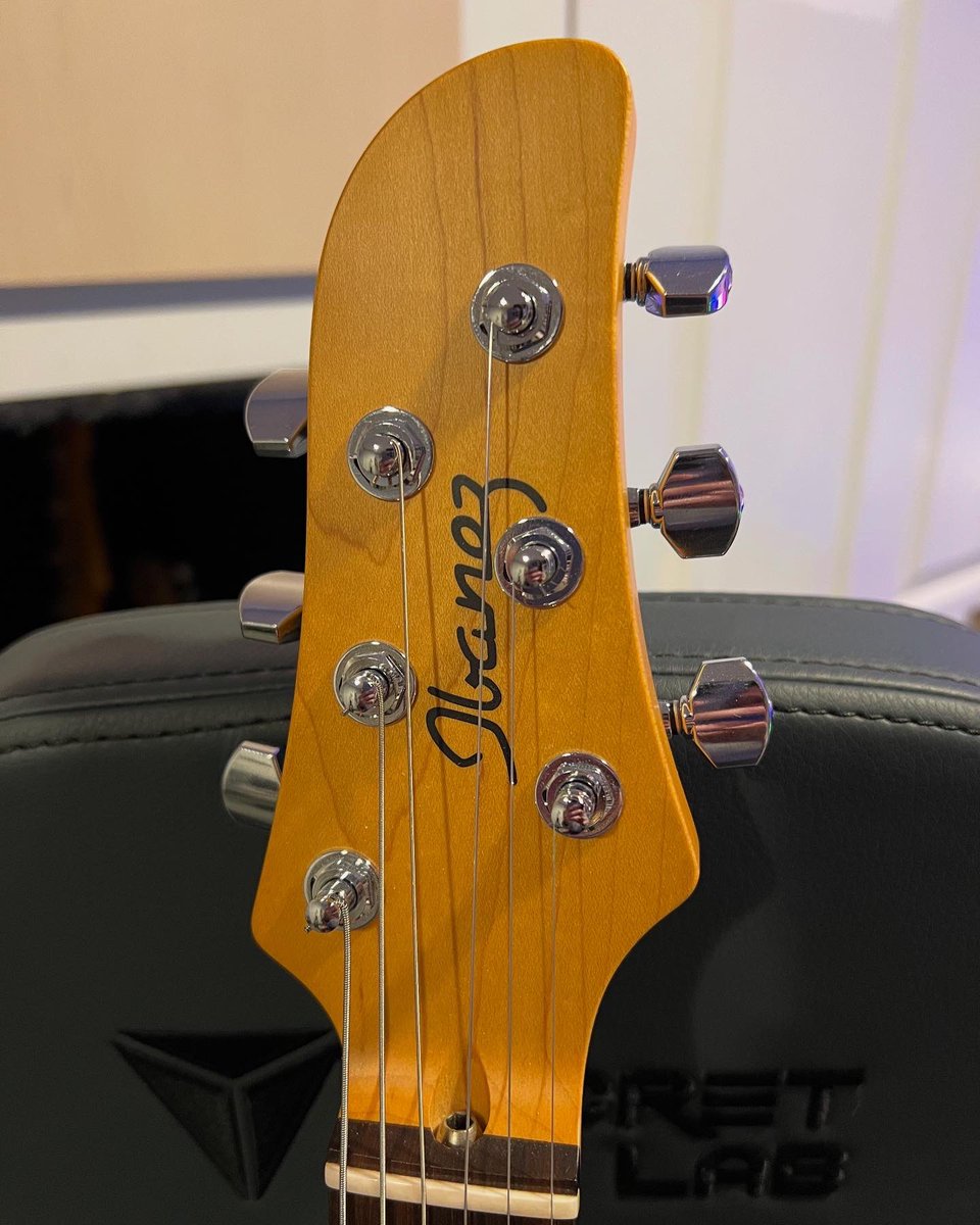 TomoJustFunky's tweet photo. Do you know this guitar model? Cool guitar! @IbanezJapan @ibanezofficial
#ibanez #ibanezjapan #ibanezguitars #ibanezguitar #talman #ibaneztalman #tomofujita #guitarwisdom #coolguitar https://t.co/8KWUUGZwoD