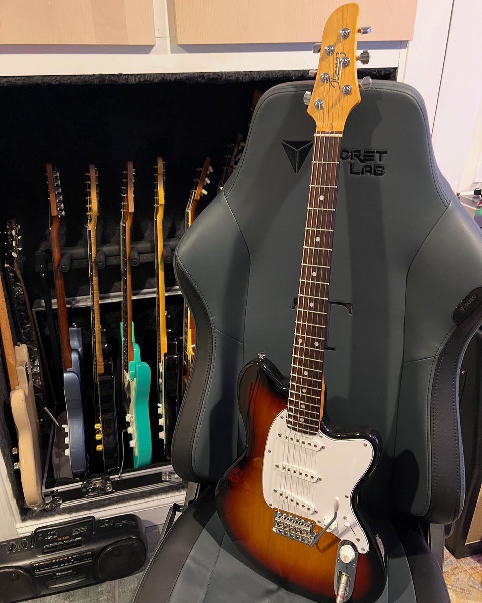 TomoJustFunky's tweet photo. Do you know this guitar model? Cool guitar! @IbanezJapan @ibanezofficial
#ibanez #ibanezjapan #ibanezguitars #ibanezguitar #talman #ibaneztalman #tomofujita #guitarwisdom #coolguitar https://t.co/8KWUUGZwoD