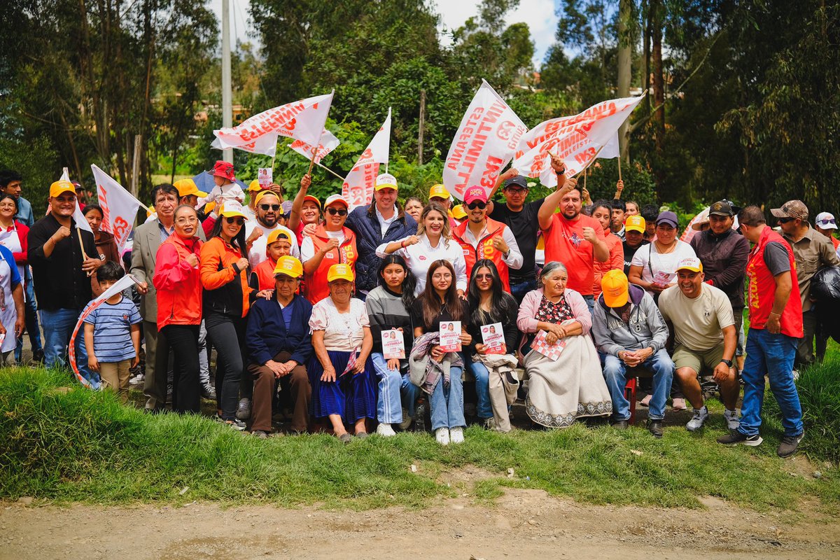 tefavintimilla's tweet photo. Día 28 🇪🇨💪🏻

Hoy junto a Guillermo Celi, realizamos la caravana en la ruralidad; visitamos las parroquias de Baños, Sayausi, Sinincay, Checa y Chiquintad. 
Agradecemos el cálido recibimiento de cada persona y reiteramos el compromiso para trabajar por un futuro más justo y próspero para #TodosToditosTodos. 

#VotaTodo23-63 
💪🏻 ¡Somos #OrgullosamenteAzuayos!
