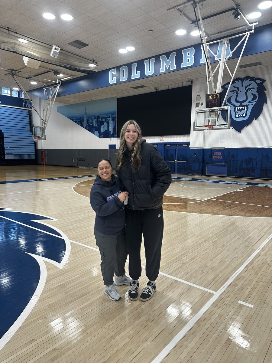 calliehinder's tweet image. Huge thank you to @CUCoachG, @CUCoachTy, @CyLippold and @ABassetti for letting us watch @CULionsWBB practice and giving us a tour of the beautiful campus!