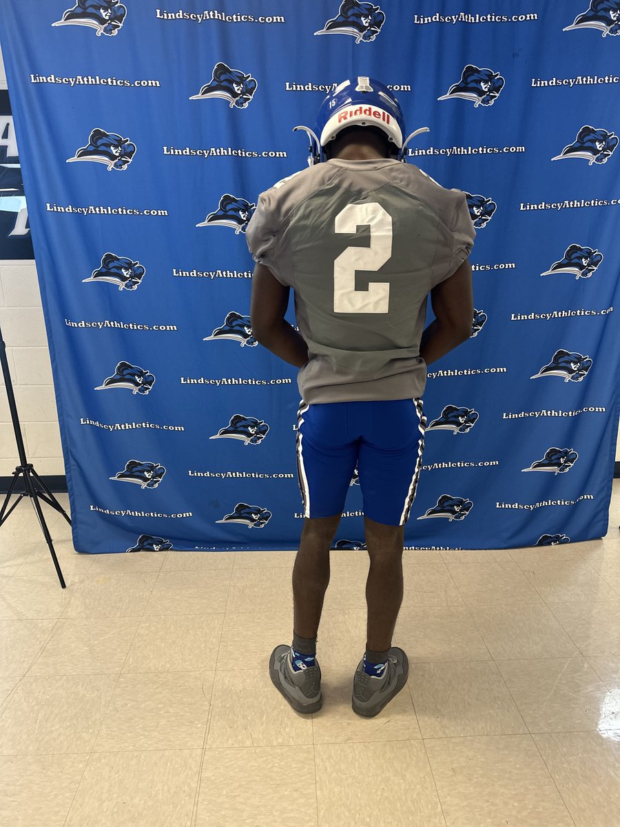 Julian Porter (@julianporterk) on Twitter photo After a great OV @LWC_Football I want to thank the staff for the official offer <a href="/Coach_Gurau/">Calin Gurau</a> <a href="/CoachKleckler/">Phil Kleckler</a> <a href="/KynnisShelton/">Coach K</a> <a href="/_CoachCopeland/">Frederick Copeland</a> After a great OV @LWC_Football I want to thank the staff for the official offer <a href="/Coach_Gurau/">Calin Gurau</a> <a href="/CoachKleckler/">Phil Kleckler</a> <a href="/KynnisShelton/">Coach K</a> <a href="/_CoachCopeland/">Frederick Copeland</a>