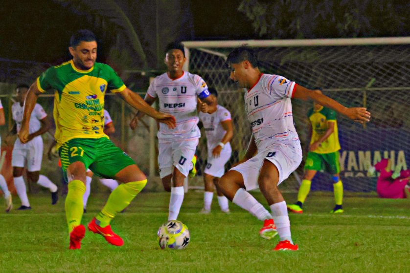 ¡EMPATE EN LOS CONACASTES!

🏆#PrimeraGt| 
⏱️FP 1-1 Club Deportivo Chiquimulilla Oficial   🆚 Equipo de Fútbol USAC 
⚽ 0-1 Carlos Rodriguez (15')
⚽ 1-1 Luis Marchorro (86')

#Jornada3-  #Clausura2025 
📆 Viernes 31 enero
🏟 Los Conacastes
📍Chiquimulilla, Santa Roosa